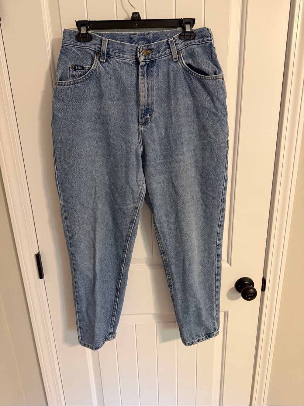 Vintage 80’s/90’s Lee high waisted distressed Tapered Leg Mom Jeans